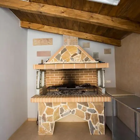 Serenity Daire Afantou